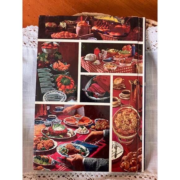 Vintage 1963 Better Homes & Gardens Best Buffets Cookbook, 110 Retro Recipes - Picture 7 of 7